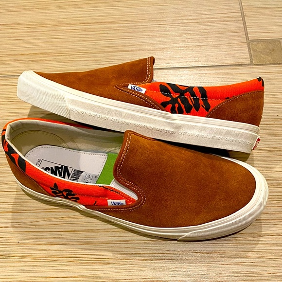 🆕 Vans x Modernica Brown Suede Slip On Loafer Sneakers Hawaiian Print